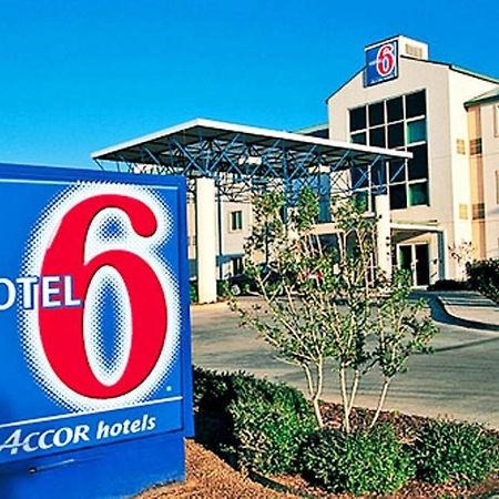 Motel 6-Portland, Or - Грешам Екстериор снимка